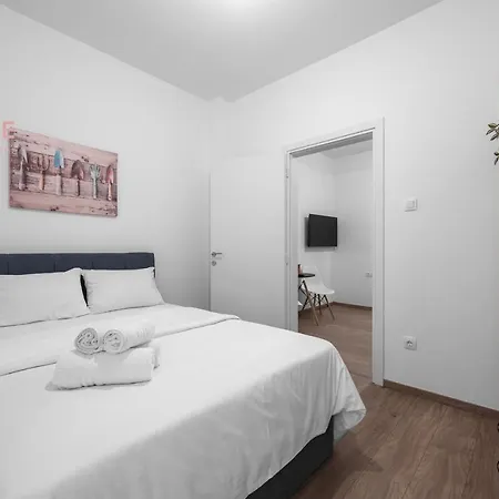 Blue, Nilie Hospitality Mgmt Daire Selanik